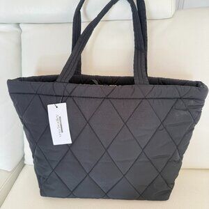 NWT VERA BRADLEY SMALL EAST WEST TOTE SHOULDER BAG MOONLESS NIGHT BLACK